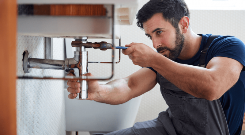 Urgence plomberie à Paris : pourquoi privilégier un service local ?