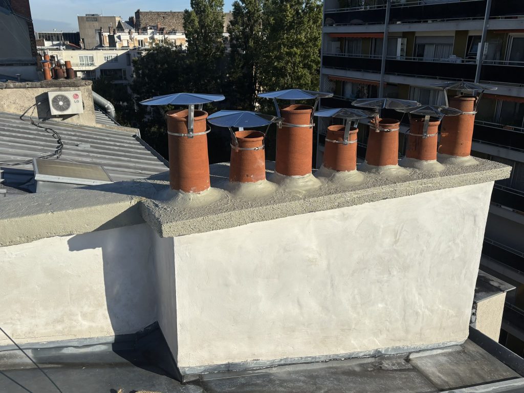 Souche de cheminée après réfection à Paris